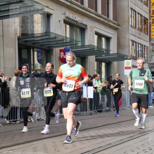 05.10.2025 - 20. swb-Marathon Bremen Strokosch-Dieckow http://msf.ph/oto/9260182 05.10.2025 11:00:23 Ziel 7178, 9177, 9271, 9272, 9327, 9389, 9531, 9827, 9858, 10063, 10079, 10182, 10518, 10571, 10690, 10872, 10901, 11003, 11034, 11071, 11155, 11162, 11255, 11511, 11534, 11595, 11610, 7178, 9177, 9271, 9272, 9327, 9389, 9531, 9827, 9858, 10063, 10079, 10182, 10518, 10571, 10690, 10872, 10901, 11003, 11034, 11071, 11155, 11162, 11255, 11511 meine-sportfotos.de