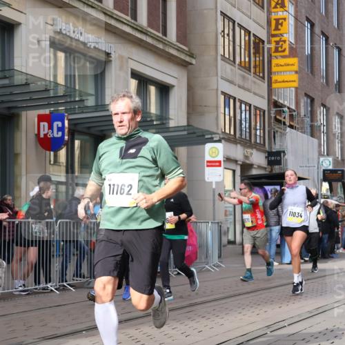 05.10.2025 - 20. swb-Marathon Bremen Strokosch-Dieckow http://msf.ph/oto/9260205 05.10.2025 11:00:24 Ziel 7178, 9177, 9271, 9272, 9327, 9389, 9531, 9827, 9858, 10063, 10079, 10182, 10258, 10518, 10571, 10690, 10872, 10901, 11003, 11034, 11071, 11155, 11162, 11255, 11511, 11534, 11610, 7178, 9177, 9271, 9272, 9327, 9389, 9531, 9827, 9858, 10063, 10079, 10182, 10258, 10518, 10571, 10690, 10872, 10901, 11003, 11034, 11071, 11155, 11162, 11255, 11511 meine-sportfotos.de