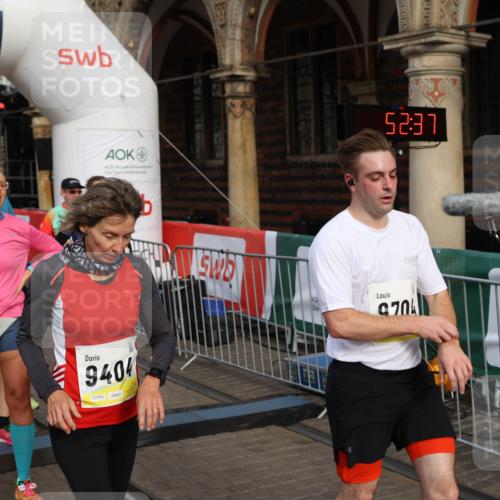 05.10.2025 - 20. swb-Marathon Bremen Yannick Fuchs http://msf.ph/oto/9260584 05.10.2025 10:48:32 Ziel 8787, 9223, 9298, 9404, 9665, 9704, 9810, 9958, 10109, 10131, 10211, 10685, 11119, 11292 meine-sportfotos.de