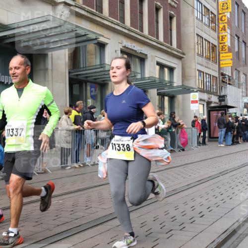 05.10.2025 - 20. swb-Marathon Bremen Strokosch-Dieckow http://msf.ph/oto/9260964 05.10.2025 11:00:59 Ziel 7908, 9182, 9286, 9371, 9443, 9613, 9880, 9925, 10157, 10336, 10477, 10544, 10762, 10914, 11194, 11337, 11338, 11524, 11597, 11633, 11680, 11688, 11719, 7908, 9182, 9286, 9371, 9443, 9613, 9880, 9925, 10157, 10336, 10477, 10544, 10762, 10914, 11194, 11337, 11338, 11524, 11597, 11633, 11680, 11688, 11719 meine-sportfotos.de