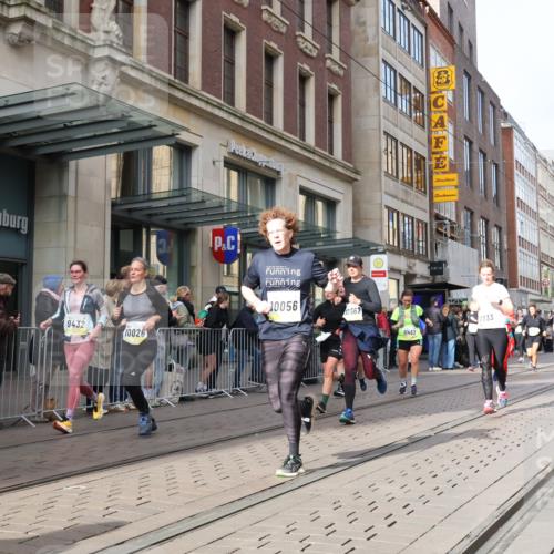 05.10.2025 - 20. swb-Marathon Bremen Strokosch-Dieckow http://msf.ph/oto/9261326 05.10.2025 11:01:19 Ziel 7908, 9189, 9237, 9269, 9278, 9286, 9294, 9322, 9371, 9432, 9782, 10004, 10026, 10030, 10056, 10157, 10324, 10336, 10370, 10562, 10903, 10904, 11194, 11223, 11463, 11493, 11633, 11732, 11733, 7908, 9189, 9237, 9269, 9278, 9286, 9294, 9322, 9371, 9432, 9782, 10004, 10026, 10030, 10056, 10157, 10324, 10336, 10370, 10562, 10903, 10904, 11194, 11223, 11463, 11493, 11633, 11732, 11733 meine-sportfotos.de