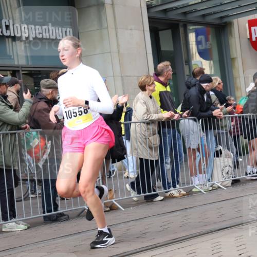 05.10.2025 - 20. swb-Marathon Bremen Strokosch-Dieckow http://msf.ph/oto/9261575 05.10.2025 11:01:38 Ziel 9189, 9237, 9324, 9363, 9365, 9426, 9536, 9655, 9686, 10004, 10301, 10508, 10558, 10837, 10855, 10879, 10887, 10944, 11014, 11415, 11459, 11647, 9189, 9237, 9324, 9363, 9365, 9426, 9536, 9655, 9686, 10004, 10301, 10508, 10558, 10837, 10855, 10879, 10887, 10944, 11014, 11415, 11459, 11647 meine-sportfotos.de