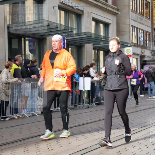 05.10.2025 - 20. swb-Marathon Bremen Strokosch-Dieckow http://msf.ph/oto/9264388 05.10.2025 11:04:09 Ziel 8111, 9394, 9448, 9537, 9610, 9623, 9684, 9750, 9771, 9915, 10278, 10439, 10483, 10485, 10531, 10532, 10674, 10678, 10869, 10956, 11044, 11196, 11200, 11542, 11704, 8111, 9394, 9448, 9537, 9610, 9623, 9684, 9750, 9771, 9915, 10278, 10439, 10483, 10485, 10531, 10532, 10674, 10678, 10869, 10956, 11044, 11196, 11200, 11542 meine-sportfotos.de