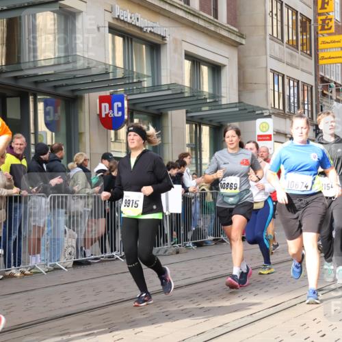 05.10.2025 - 20. swb-Marathon Bremen Strokosch-Dieckow http://msf.ph/oto/9264559 05.10.2025 11:04:15 Ziel 8111, 9394, 9532, 9610, 9623, 9750, 9765, 9771, 9812, 9915, 10278, 10422, 10439, 10451, 10483, 10485, 10531, 10532, 10557, 10674, 10678, 10869, 10956, 10964, 11035, 11044, 11196, 11427, 11542, 11546, 11615, 11704, 8111, 9394, 9532, 9610, 9623, 9750, 9765, 9771, 9812, 9915, 10278, 10422, 10439, 10451, 10483, 10485, 10531, 10532, 10557, 10674, 10678, 10869, 10956, 10964, 11035, 11044, 11196, 11427, 11542, 11546 meine-sportfotos.de