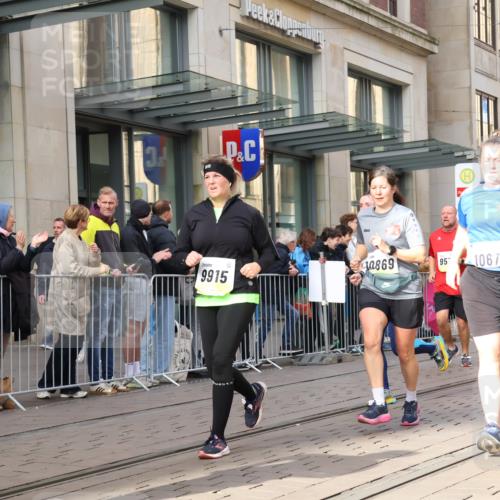 05.10.2025 - 20. swb-Marathon Bremen Strokosch-Dieckow http://msf.ph/oto/9264569 05.10.2025 11:04:16 Ziel 8111, 9394, 9532, 9610, 9623, 9750, 9765, 9771, 9812, 9915, 9927, 10278, 10422, 10439, 10451, 10483, 10485, 10531, 10532, 10557, 10674, 10869, 10956, 10964, 11035, 11044, 11196, 11427, 11542, 11546, 11615, 11704, 8111, 9394, 9532, 9610, 9623, 9750, 9765, 9771, 9812, 9915, 9927, 10278, 10422, 10439, 10451, 10483, 10485, 10531, 10532, 10557, 10674, 10869, 10956, 10964, 11035, 11044, 11196, 11427, 11542, 11546 meine-sportfotos.de