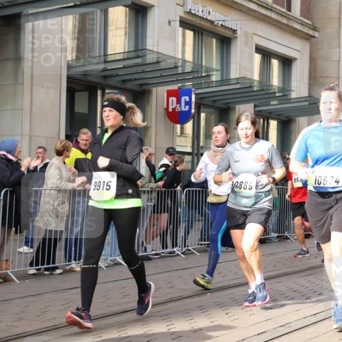 05.10.2025 - 20. swb-Marathon Bremen Strokosch-Dieckow http://msf.ph/oto/9264587 05.10.2025 11:04:16 Ziel 8111, 9394, 9532, 9610, 9623, 9750, 9765, 9771, 9812, 9915, 9927, 10278, 10422, 10439, 10451, 10483, 10485, 10531, 10532, 10557, 10674, 10869, 10956, 10964, 11035, 11044, 11196, 11427, 11542, 11546, 11615, 11704, 8111, 9394, 9532, 9610, 9623, 9750, 9765, 9771, 9812, 9915, 9927, 10278, 10422, 10439, 10451, 10483, 10485, 10531, 10532, 10557, 10674, 10869, 10956, 10964, 11035, 11044, 11196, 11427, 11542, 11546 meine-sportfotos.de