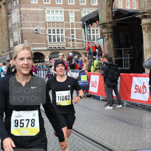 05.10.2025 - 20. swb-Marathon Bremen Yannick Fuchs http://msf.ph/oto/9264665 05.10.2025 10:50:47 Ziel 9230, 9267, 9299, 9578, 9832, 9986, 10251, 11062, 11451, 11466, 11661 meine-sportfotos.de