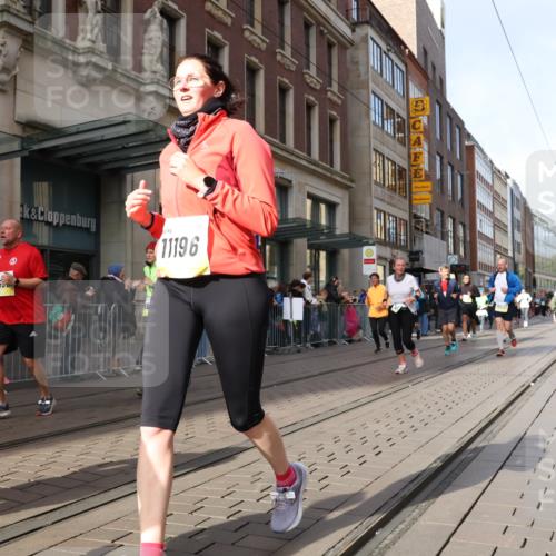 05.10.2025 - 20. swb-Marathon Bremen Strokosch-Dieckow http://msf.ph/oto/9264719 05.10.2025 11:04:19 Ziel 8111, 9394, 9532, 9610, 9623, 9750, 9765, 9771, 9812, 9915, 9927, 10278, 10422, 10439, 10451, 10483, 10485, 10531, 10532, 10557, 10674, 10869, 10956, 10964, 11035, 11044, 11196, 11427, 11542, 11546, 11615, 11704, 8111, 9394, 9532, 9610, 9623, 9750, 9765, 9771, 9812, 9915, 9927, 10278, 10422, 10439, 10451, 10483, 10485, 10531, 10532, 10557, 10674, 10869, 10956, 10964, 11035, 11044, 11196, 11427, 11542, 11546 meine-sportfotos.de