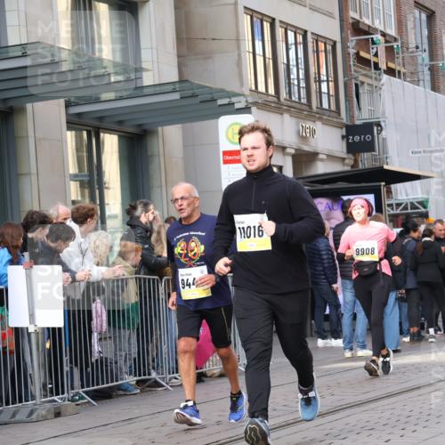 05.10.2025 - 20. swb-Marathon Bremen Strokosch-Dieckow http://msf.ph/oto/9265730 05.10.2025 11:04:52 Ziel 9409, 9440, 9515, 9642, 9660, 9668, 9690, 9713, 9908, 9944, 9978, 10018, 10021, 10255, 10343, 10828, 10965, 10990, 11016, 11090, 11106, 11121, 11171, 11323, 11412, 11478, 11501, 11540, 11650, 11707, 9409, 9440, 9515, 9642, 9660, 9668, 9690, 9713, 9908, 9944, 9978, 10018, 10021, 10255, 10343, 10828, 10965, 10990, 11016, 11090, 11106, 11121, 11171, 11323, 11412, 11478, 11501, 11540, 11650, 11707 meine-sportfotos.de