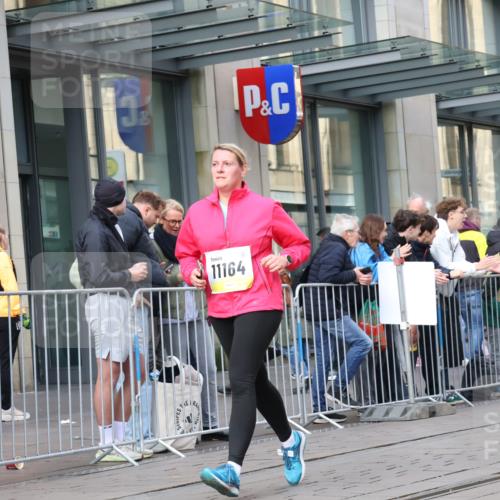 05.10.2025 - 20. swb-Marathon Bremen Strokosch-Dieckow http://msf.ph/oto/9266325 05.10.2025 11:05:16 Ziel 7654, 9210, 9335, 9419, 9423, 9713, 9752, 10025, 10158, 10197, 10289, 10426, 10437, 10511, 10529, 10542, 10769, 10828, 10843, 10844, 10999, 11064, 11106, 11164, 11455, 11604, 11676, 11681, 7654, 9210, 9335, 9419, 9423, 9713, 9752, 10025, 10158, 10197, 10289, 10426, 10437, 10511, 10529, 10542, 10769, 10828, 10843, 10844, 10999, 11064, 11106, 11164, 11455, 11604, 11676, 11681 meine-sportfotos.de