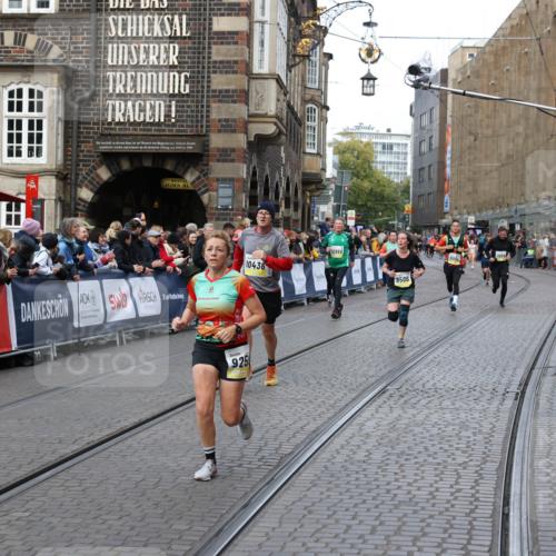 05.10.2025 - 20. swb-Marathon Bremen Yannick Fuchs http://msf.ph/oto/9266788 05.10.2025 10:51:48 Ziel 8333, 9259, 9268, 10436, 10584, 10716, 10918, 11484 meine-sportfotos.de