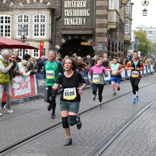 05.10.2025 - 20. swb-Marathon Bremen Yannick Fuchs http://msf.ph/oto/9266922 05.10.2025 10:51:52 Ziel 8333, 9004, 9259, 9268, 9506, 10436, 10716, 10968, 11484, 11689, 11696 meine-sportfotos.de