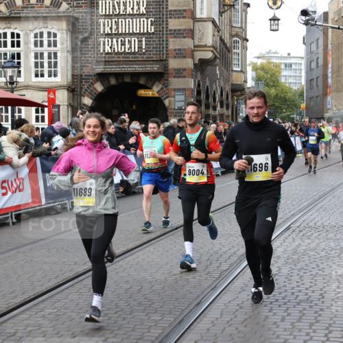 05.10.2025 - 20. swb-Marathon Bremen Yannick Fuchs http://msf.ph/oto/9267012 05.10.2025 10:51:53 Ziel 8333, 9004, 9259, 9268, 9506, 10436, 10716, 10968, 11361, 11689, 11696 meine-sportfotos.de