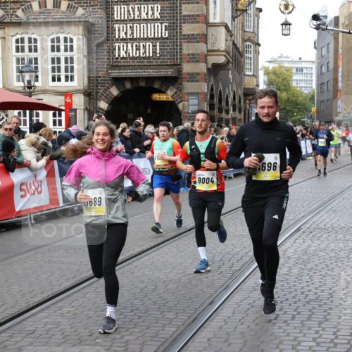 05.10.2025 - 20. swb-Marathon Bremen Yannick Fuchs http://msf.ph/oto/9267024 05.10.2025 10:51:53 Ziel 8333, 9004, 9259, 9268, 9506, 10436, 10716, 10968, 11361, 11689, 11696 meine-sportfotos.de