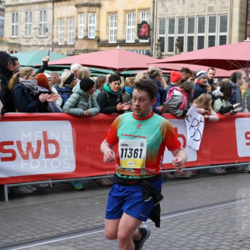 05.10.2025 - 20. swb-Marathon Bremen Yannick Fuchs http://msf.ph/oto/9267149 05.10.2025 10:51:56 Ziel 9004, 9259, 9506, 10436, 10968, 11361, 11689, 11696 meine-sportfotos.de