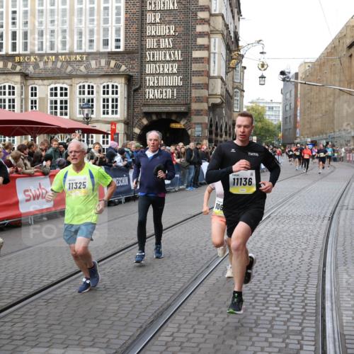 05.10.2025 - 20. swb-Marathon Bremen Yannick Fuchs http://msf.ph/oto/9267440 05.10.2025 10:52:03 Ziel 9683, 10380, 10581, 10625, 10817, 11080, 11136, 11325, 11361, 11394 meine-sportfotos.de