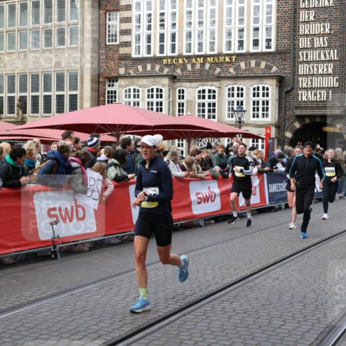 05.10.2025 - 20. swb-Marathon Bremen Yannick Fuchs http://msf.ph/oto/9267855 05.10.2025 10:52:14 Ziel 9196, 9226, 9939, 10240, 10438, 10727, 10977, 11273, 11641 meine-sportfotos.de