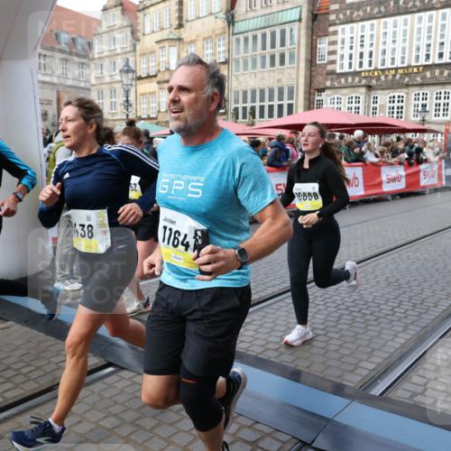 05.10.2025 - 20. swb-Marathon Bremen Yannick Fuchs http://msf.ph/oto/9268028 05.10.2025 10:52:18 Ziel 9196, 9226, 9852, 9939, 10038, 10240, 10438, 10668, 10727, 10942, 10977, 11641 meine-sportfotos.de