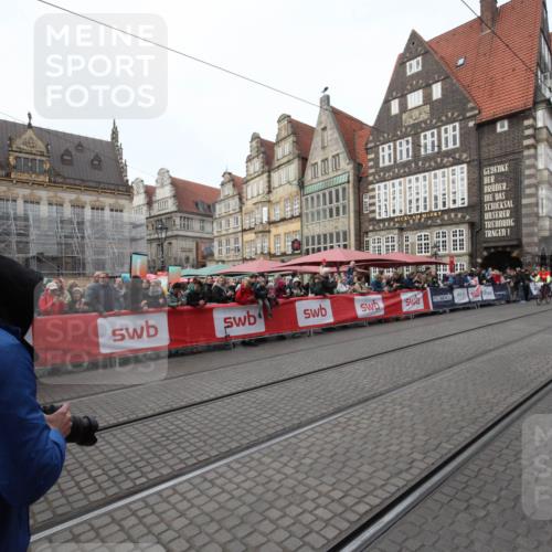 05.10.2025 - 20. swb-Marathon Bremen Yannick Fuchs http://msf.ph/oto/9288649 05.10.2025 10:32:46 Ziel  meine-sportfotos.de