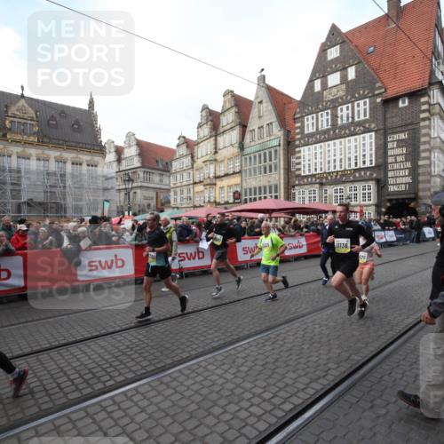 05.10.2025 - 20. swb-Marathon Bremen Yannick Fuchs http://msf.ph/oto/9291114 05.10.2025 10:52:03 Ziel 9683, 10380, 10581, 10625, 10817, 11136, 11273, 11325 meine-sportfotos.de