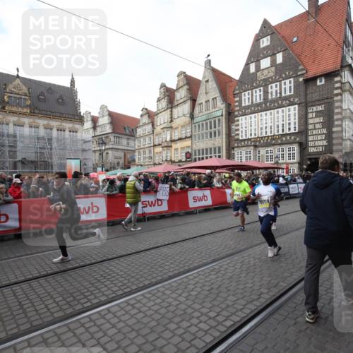 05.10.2025 - 20. swb-Marathon Bremen Yannick Fuchs http://msf.ph/oto/9291196 05.10.2025 10:52:28 Ziel 9172, 9584, 10241, 10507, 10719, 11528, 11665 meine-sportfotos.de