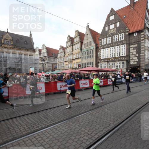 05.10.2025 - 20. swb-Marathon Bremen Yannick Fuchs http://msf.ph/oto/9291442 05.10.2025 10:53:18 Ziel 9449, 9834, 9956, 10242, 10460, 10806, 10958, 10993, 11377, 11510, 11512 meine-sportfotos.de