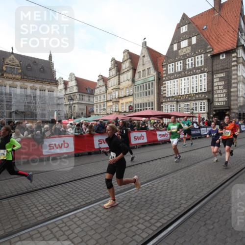 05.10.2025 - 20. swb-Marathon Bremen Yannick Fuchs http://msf.ph/oto/9291524 05.10.2025 10:53:29 Ziel 7193, 7251, 9717, 9868, 9957, 10057, 10302, 10335, 10369, 10468, 10655, 10934, 11174, 11545, 11616, 11716 meine-sportfotos.de