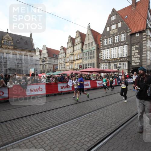05.10.2025 - 20. swb-Marathon Bremen Yannick Fuchs http://msf.ph/oto/9291549 05.10.2025 10:53:32 Ziel 9957, 10302, 10335, 10369, 10468, 10655, 10934, 11545, 11616, 11716 meine-sportfotos.de