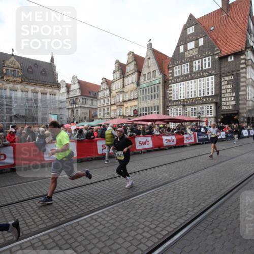 05.10.2025 - 20. swb-Marathon Bremen Yannick Fuchs http://msf.ph/oto/9306675 05.10.2025 10:52:29 Ziel 9172, 9584, 10241, 10507, 10719, 11528 meine-sportfotos.de
