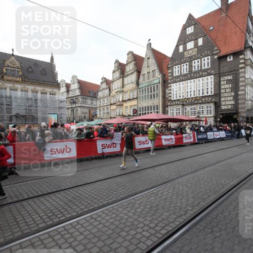 05.10.2025 - 20. swb-Marathon Bremen Yannick Fuchs http://msf.ph/oto/9306679 05.10.2025 10:52:32 Ziel 9172, 10241, 10327, 10608, 11387, 11528 meine-sportfotos.de