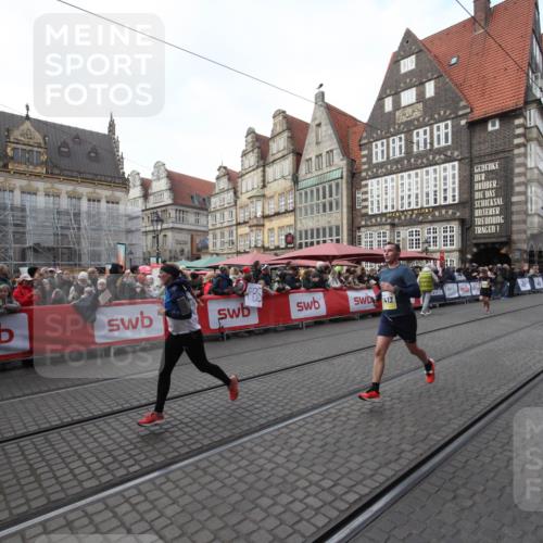 05.10.2025 - 20. swb-Marathon Bremen Yannick Fuchs http://msf.ph/oto/9306698 05.10.2025 10:52:40 Ziel 8888, 9209, 9439, 10548, 11413 meine-sportfotos.de