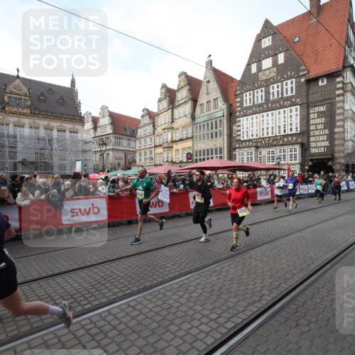 05.10.2025 - 20. swb-Marathon Bremen Yannick Fuchs http://msf.ph/oto/9306815 05.10.2025 10:53:30 Ziel 7193, 9717, 9868, 9957, 10057, 10302, 10335, 10369, 10468, 10655, 10934, 11545, 11616, 11716 meine-sportfotos.de