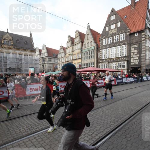 05.10.2025 - 20. swb-Marathon Bremen Yannick Fuchs http://msf.ph/oto/9306825 05.10.2025 10:53:34 Ziel 9957, 10369, 10468, 10655, 10934, 11545, 11716 meine-sportfotos.de