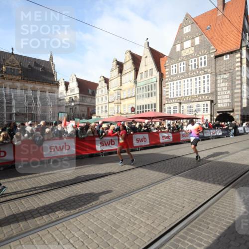 05.10.2025 - 20. swb-Marathon Bremen Yannick Fuchs http://msf.ph/oto/9307340 05.10.2025 10:56:54 Ziel 9188, 9669, 10145, 10845, 10924, 11274, 11675 meine-sportfotos.de