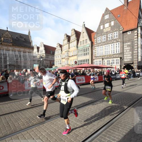 05.10.2025 - 20. swb-Marathon Bremen Yannick Fuchs http://msf.ph/oto/9307427 05.10.2025 10:57:24 Ziel 7101, 9260, 9292, 9450, 9550, 9844, 9947, 10169, 10281, 10367, 10657, 11015 meine-sportfotos.de