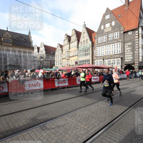 05.10.2025 - 20. swb-Marathon Bremen Yannick Fuchs http://msf.ph/oto/9307464 05.10.2025 10:57:37 Ziel 9625, 9747, 9904, 9914, 9962, 10139, 10694, 10739, 11360, 11583 meine-sportfotos.de