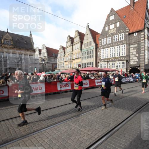 05.10.2025 - 20. swb-Marathon Bremen Yannick Fuchs http://msf.ph/oto/9307492 05.10.2025 10:57:42 Ziel 9309, 9372, 9585, 9747, 9943, 10250, 10555, 10694, 10754, 11352, 11583 meine-sportfotos.de