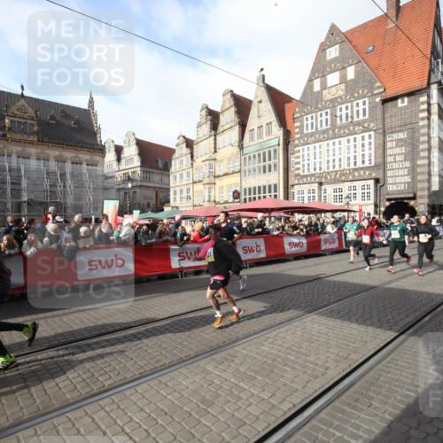 05.10.2025 - 20. swb-Marathon Bremen Yannick Fuchs http://msf.ph/oto/9307548 05.10.2025 10:58:00 Ziel 9221, 9568, 9719, 10577, 10651, 10703, 11116, 11301, 11469, 11663 meine-sportfotos.de
