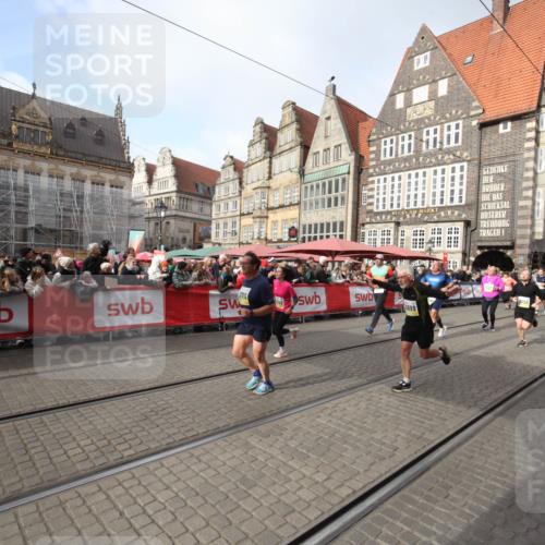 05.10.2025 - 20. swb-Marathon Bremen Yannick Fuchs http://msf.ph/oto/9307904 05.10.2025 11:00:17 Ziel 7177, 9495, 9672, 10345, 10889, 10919, 10985, 11050, 11713 meine-sportfotos.de