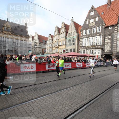 05.10.2025 - 20. swb-Marathon Bremen Yannick Fuchs http://msf.ph/oto/9308084 05.10.2025 11:01:36 Ziel 7908, 9278, 9286, 9322, 9371, 10056, 10157, 10324, 10336, 11493 meine-sportfotos.de