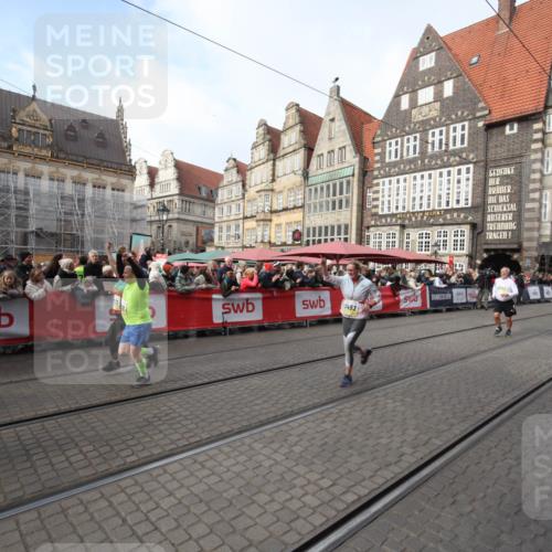 05.10.2025 - 20. swb-Marathon Bremen Yannick Fuchs http://msf.ph/oto/9308086 05.10.2025 11:01:37 Ziel 7908, 9278, 9322, 9371, 10030, 10056, 10157, 10324, 10336, 11223, 11493 meine-sportfotos.de