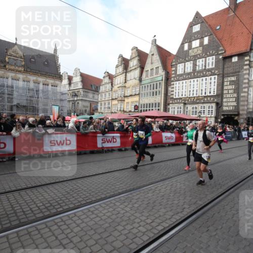 05.10.2025 - 20. swb-Marathon Bremen Yannick Fuchs http://msf.ph/oto/9308300 05.10.2025 11:03:31 Ziel 7776, 9224, 9308, 9498, 9850, 10446, 10995, 11150, 11236 meine-sportfotos.de