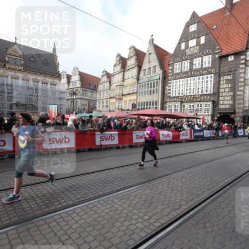 05.10.2025 - 20. swb-Marathon Bremen Yannick Fuchs http://msf.ph/oto/9308317 05.10.2025 11:03:40 Ziel 7199, 9940, 10213, 10478, 11522 meine-sportfotos.de