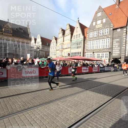 05.10.2025 - 20. swb-Marathon Bremen Yannick Fuchs http://msf.ph/oto/9308414 05.10.2025 11:04:33 Ziel 8111, 9610, 10278, 10439, 10483, 10956, 11044, 11704 meine-sportfotos.de