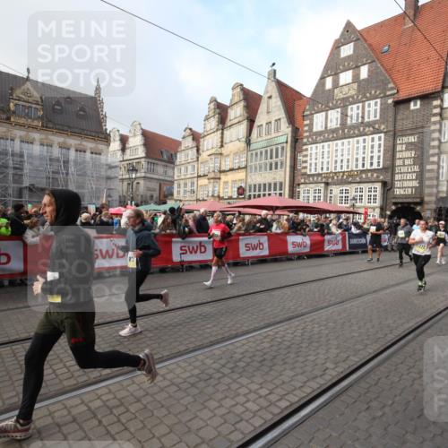 05.10.2025 - 20. swb-Marathon Bremen Yannick Fuchs http://msf.ph/oto/9308473 05.10.2025 11:05:01 Ziel 9220, 9409, 9530, 9813, 10684, 10771, 11090, 11180, 11372, 11478, 11559 meine-sportfotos.de