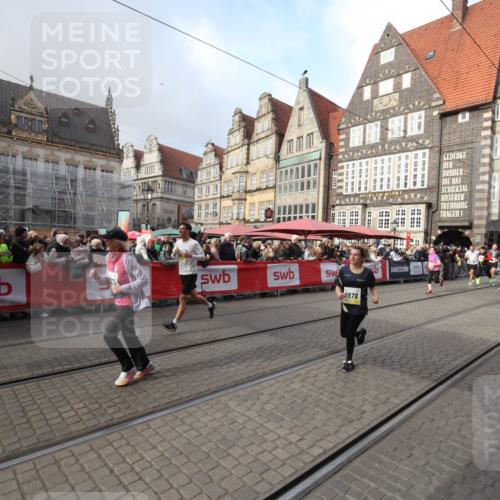 05.10.2025 - 20. swb-Marathon Bremen Yannick Fuchs http://msf.ph/oto/9308512 05.10.2025 11:05:17 Ziel 9440, 9978, 10018, 10021, 10255, 10343, 10990, 11323, 11501, 11650, 11707 meine-sportfotos.de