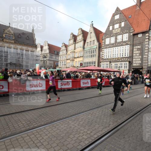 05.10.2025 - 20. swb-Marathon Bremen Yannick Fuchs http://msf.ph/oto/9308516 05.10.2025 11:05:19 Ziel 9440, 9690, 9908, 10255, 10343, 10990, 11501, 11540, 11650, 11707 meine-sportfotos.de