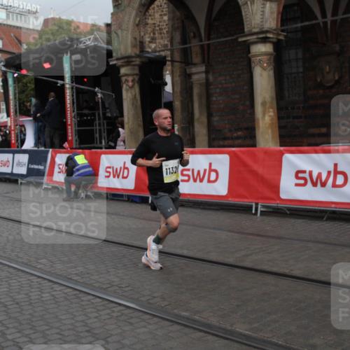 05.10.2025 - 20. swb-Marathon Bremen Yannick Fuchs http://msf.ph/oto/9316424 05.10.2025 10:38:08 Ziel 11328 meine-sportfotos.de