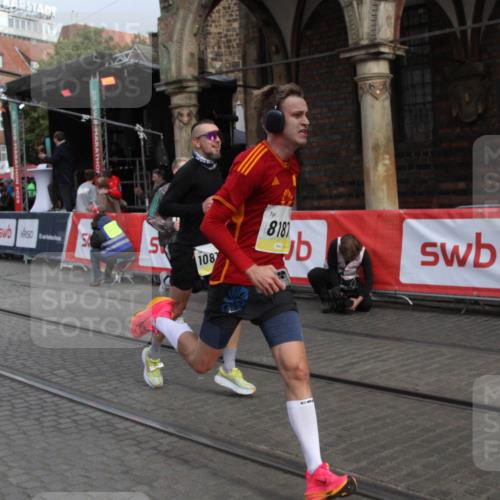 05.10.2025 - 20. swb-Marathon Bremen Yannick Fuchs http://msf.ph/oto/9316483 05.10.2025 10:42:19 Ziel 8187, 10838, 11217, 11422 meine-sportfotos.de