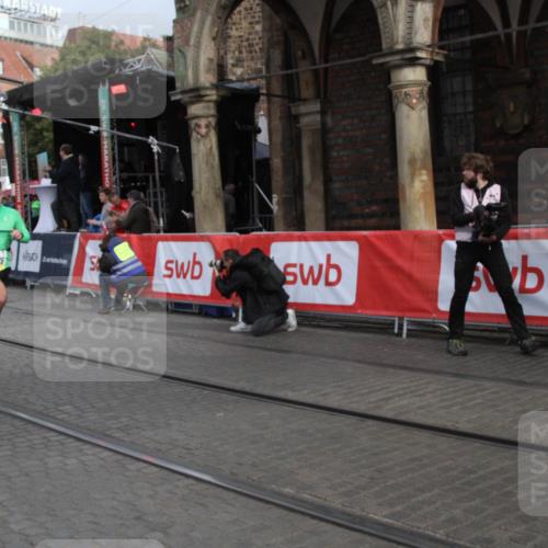05.10.2025 - 20. swb-Marathon Bremen Yannick Fuchs http://msf.ph/oto/9316487 05.10.2025 10:42:27 Ziel 9700, 9775, 10208, 10375, 11230 meine-sportfotos.de